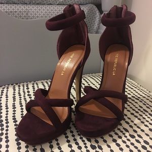 TRADED! Burgundy pumps